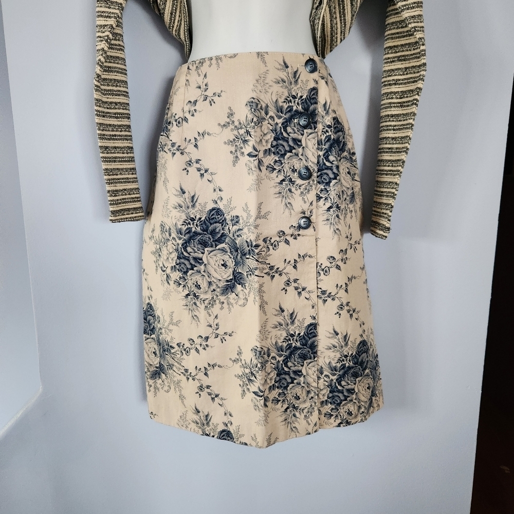 I.T. Studio vintage floral skirt